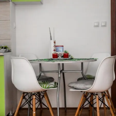 Apartment Apartman Green